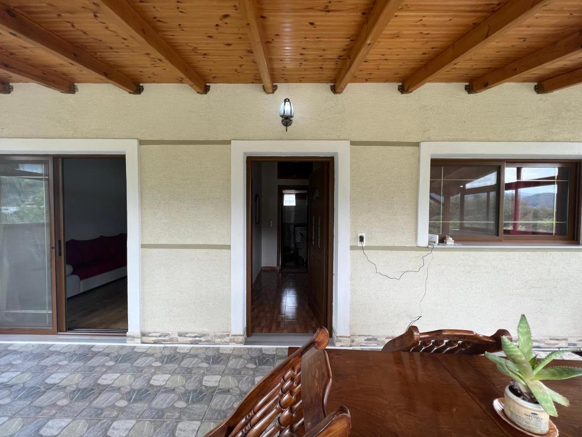 Anastasia'S Guest House Permet Luaran gambar