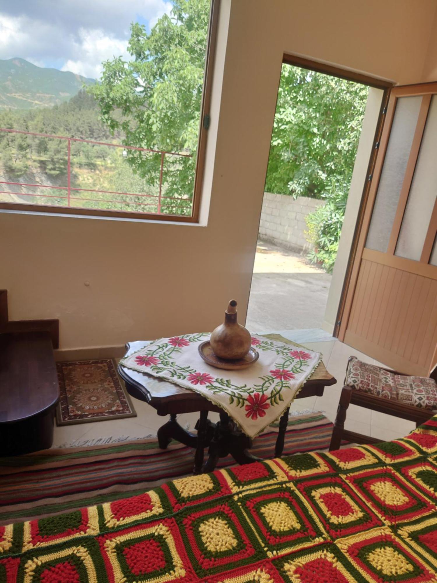 Anastasia'S Guest House Permet Luaran gambar